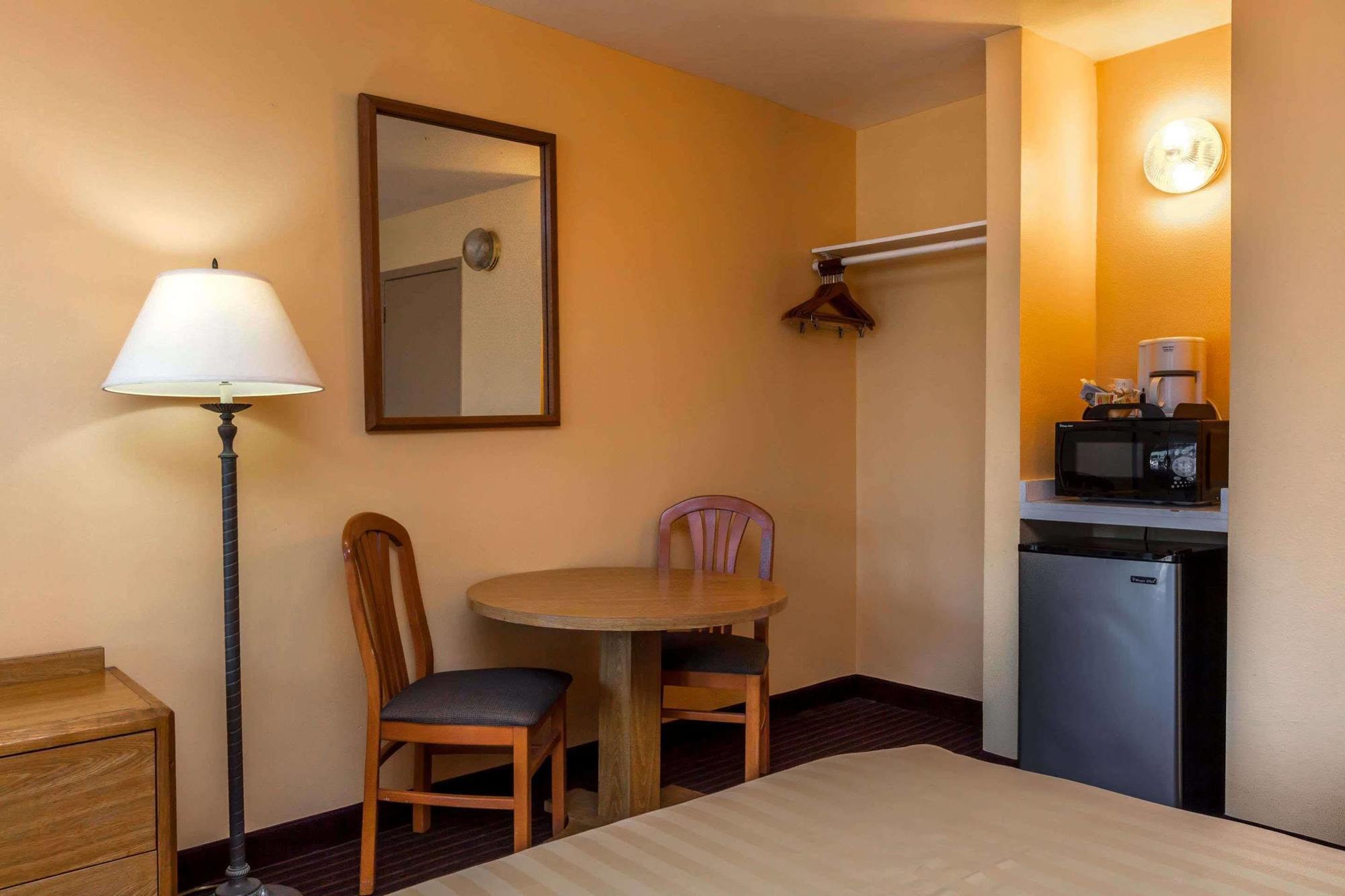 University Inn At San Luis Obispo Exteriér fotografie