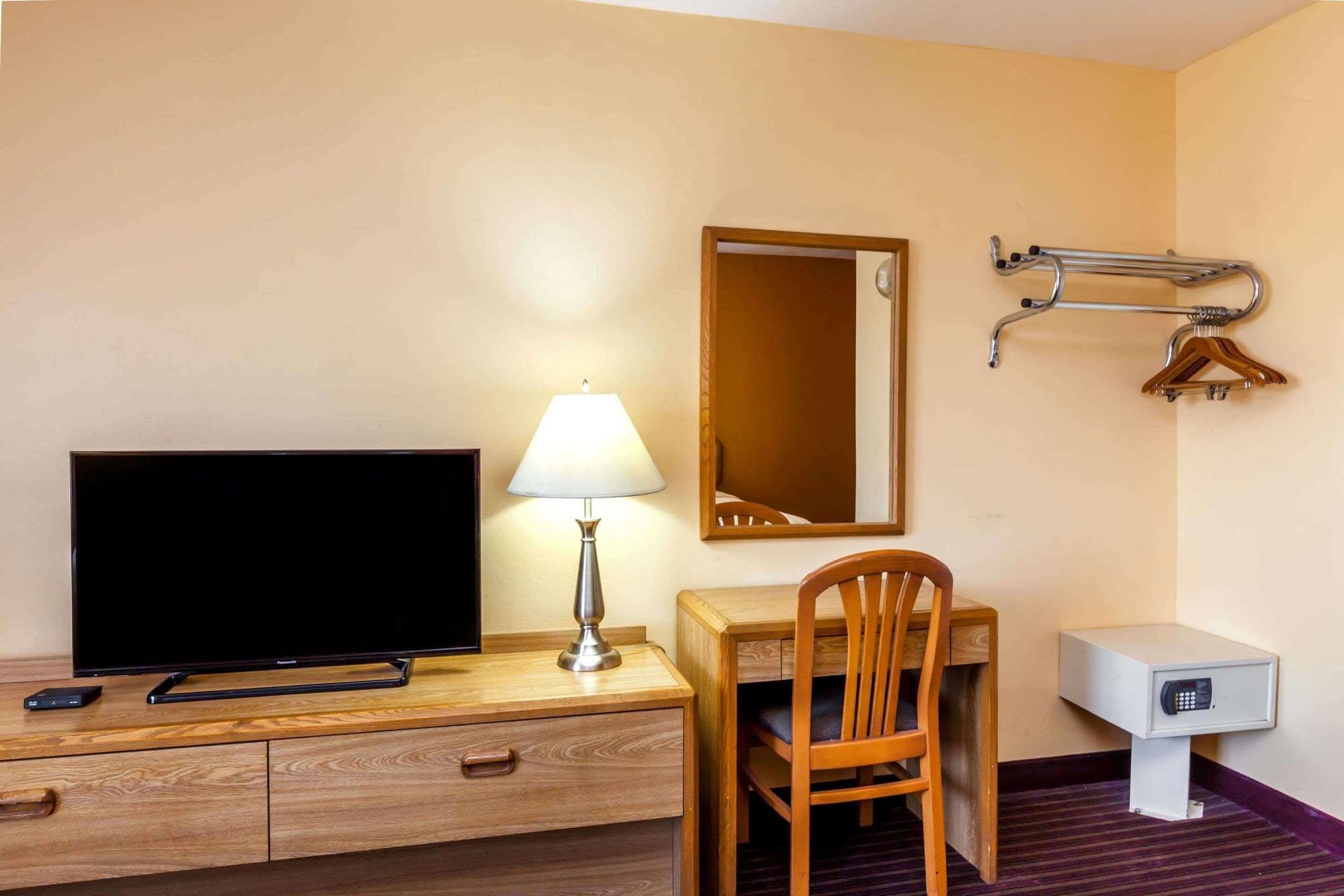 University Inn At San Luis Obispo Exteriér fotografie